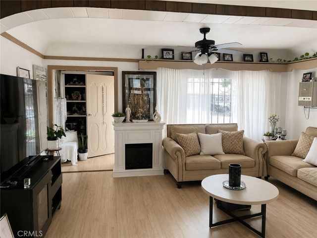 435 W 110th, Los Angeles, CA 90061