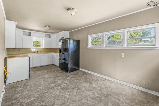 1025 HARLAN AVENUE, Wichita Falls, TX 76306