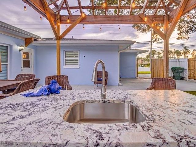 5151 DUHME ROAD, St Petersburg, FL 33708