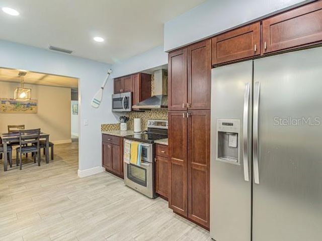 5151 DUHME ROAD, St Petersburg, FL 33708