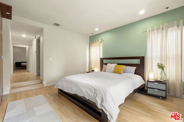 12011 Goshen Avenue 102, Los Angeles, CA 90049