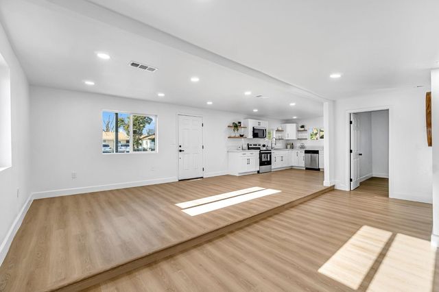 3640 Calvin, Fresno, CA 93725