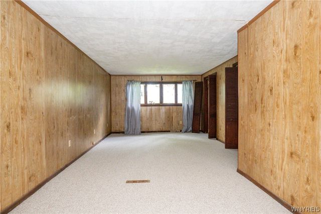 54 Barnsdale Avenue, West Seneca, NY 14224