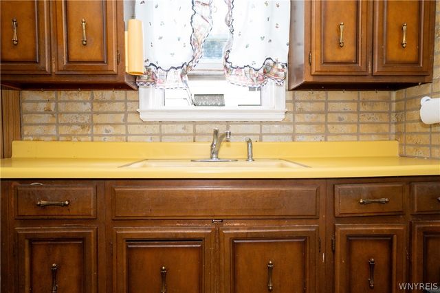 54 Barnsdale Avenue, West Seneca, NY 14224