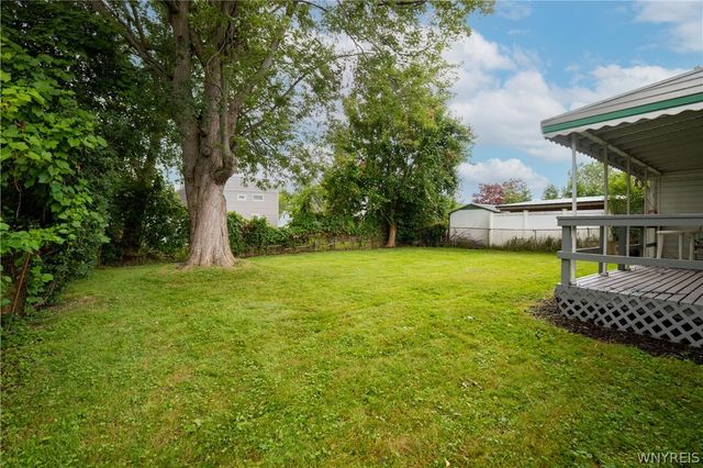 54 Barnsdale Avenue, West Seneca, NY 14224