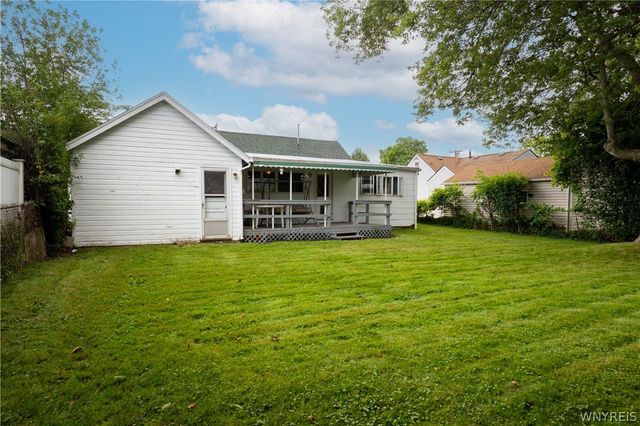54 Barnsdale Avenue, West Seneca, NY 14224
