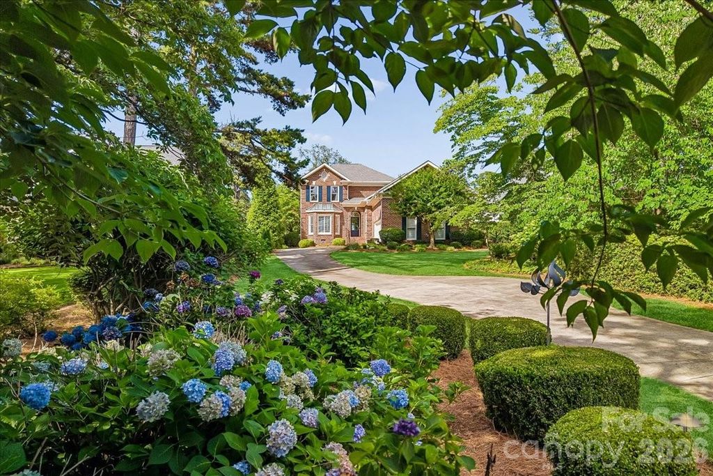 17229 Green Dolphin Lane, Cornelius, NC 28031