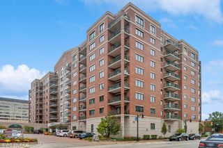 750 PEARSON Street 408, Des Plaines, IL 60016