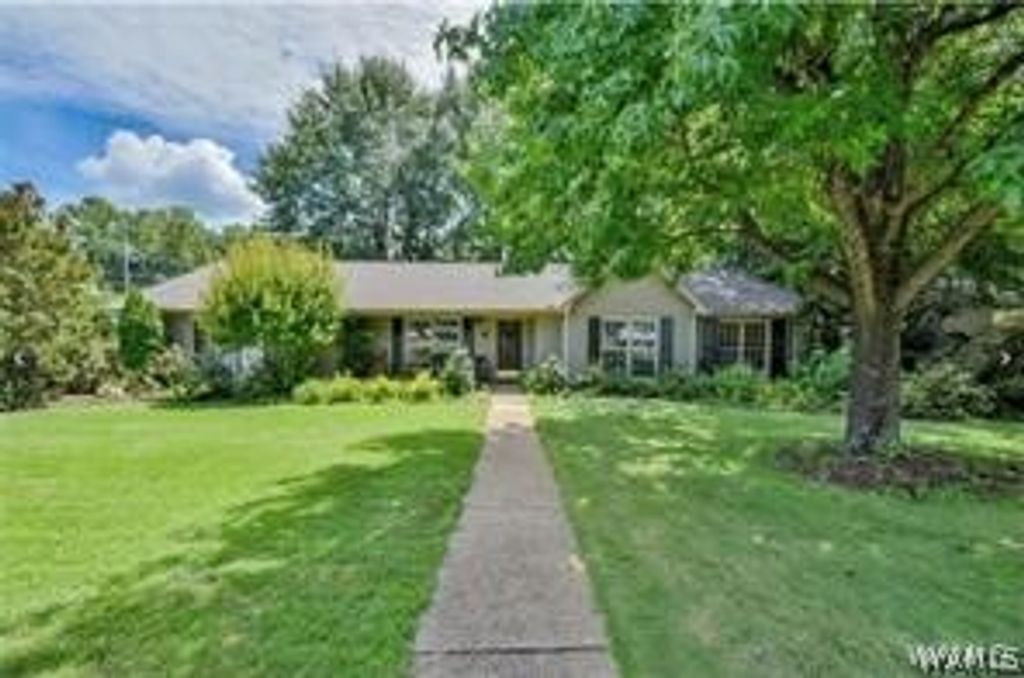1709 21st E, Tuscaloosa, AL 35404