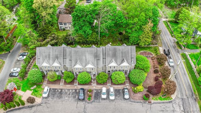 638 E Main Street, Jefferson Valley, NY 10535