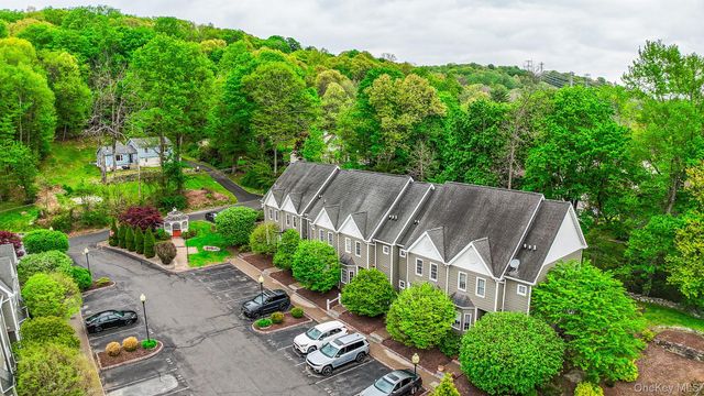 638 E Main Street, Jefferson Valley, NY 10535