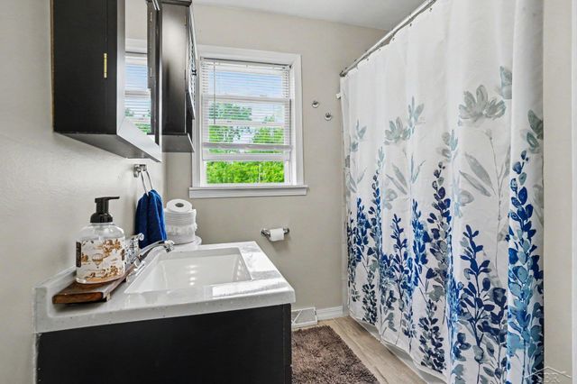 4300 Wheeler Road, Bay City, MI 48706