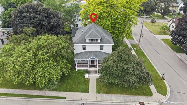 325 S Bridge Street, Markesan, WI 53946