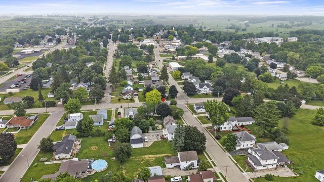 325 S Bridge Street, Markesan, WI 53946