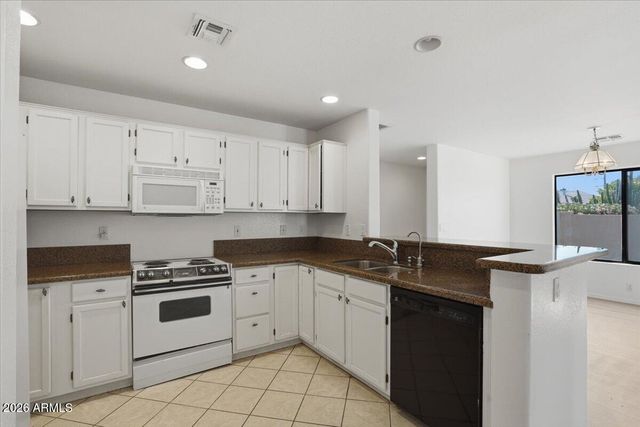 15131 N IVORY Drive A, Fountain Hills, AZ 85268