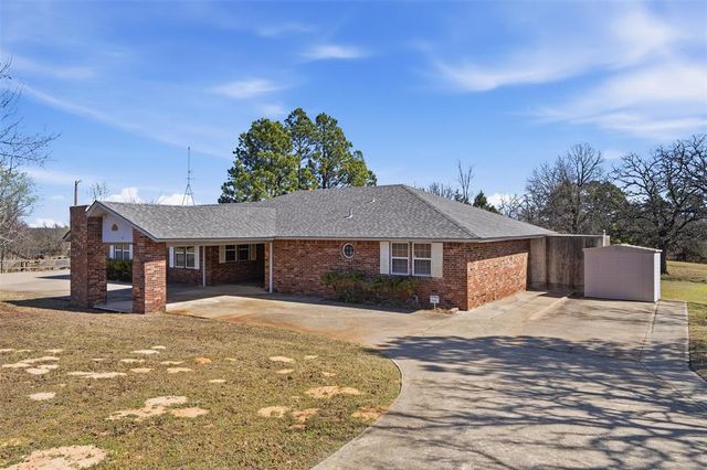 10708 Creekvale Drive, Midwest City, OK 73165