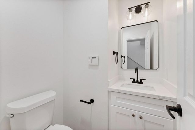 32 Thrush Grove Place, The Woodlands, TX 77381