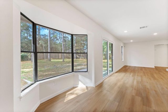 32 Thrush Grove Place, The Woodlands, TX 77381