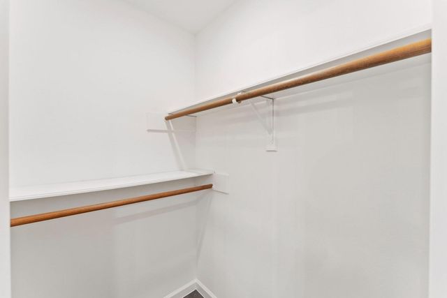 32 Thrush Grove Place, The Woodlands, TX 77381