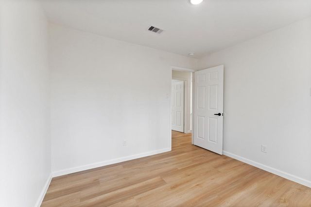 32 Thrush Grove Place, The Woodlands, TX 77381