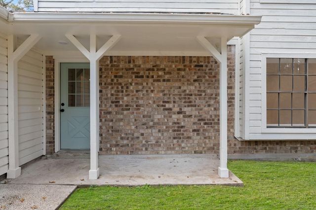 32 Thrush Grove Place, The Woodlands, TX 77381