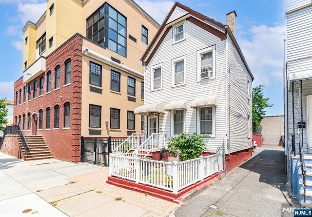 186 Culver Avenue, Jersey City, NJ 07305