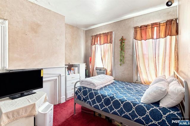 186 Culver Avenue, Jersey City, NJ 07305