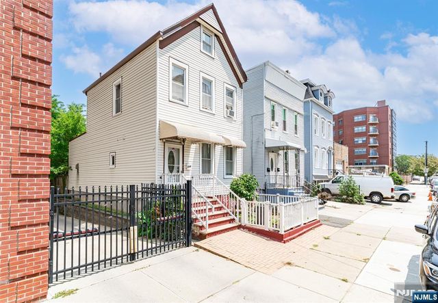 186 Culver Avenue, Jersey City, NJ 07305