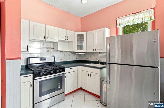186 Culver Avenue, Jersey City, NJ 07305