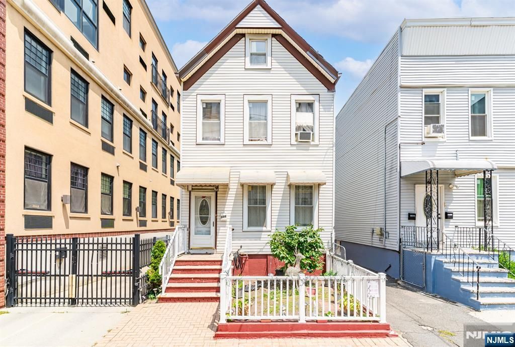 186 Culver Avenue, Jersey City, NJ 07305