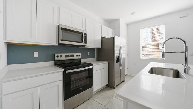 180 Stonegate Ave, St Augustine, FL 32084