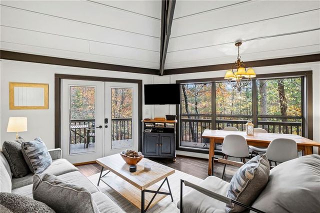 35 Treetop Knoll Drive, Jasper, GA 30143