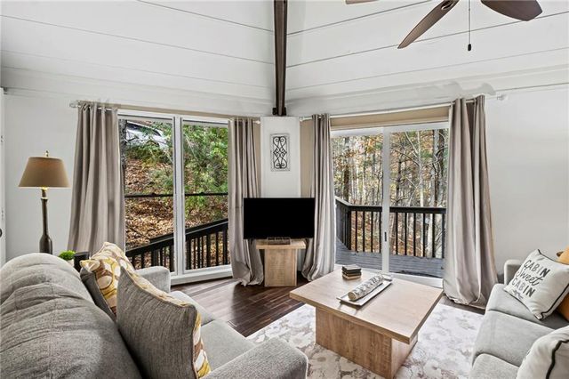 35 Treetop Knoll Drive, Jasper, GA 30143