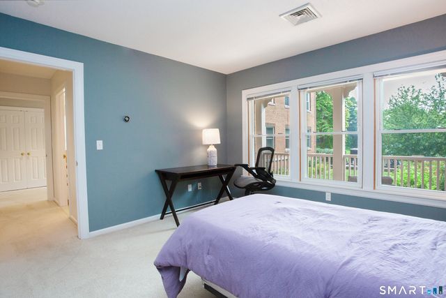 15 Highland Street 101, West Hartford, CT 06119