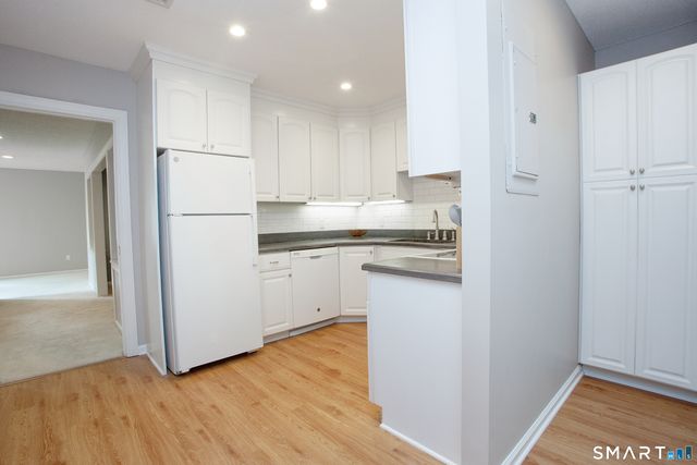15 Highland Street 101, West Hartford, CT 06119