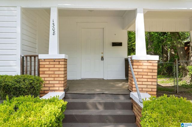 1308 SLOAN AVENUE, Tarrant, AL 35217