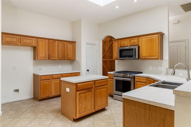 914 Parthenon Place, New Caney, TX 77357