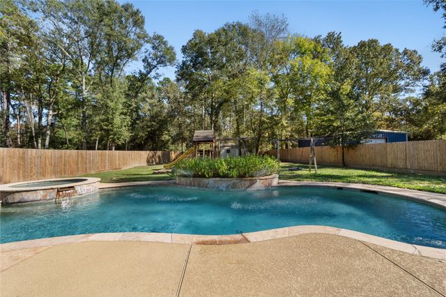 914 Parthenon Place, New Caney, TX 77357