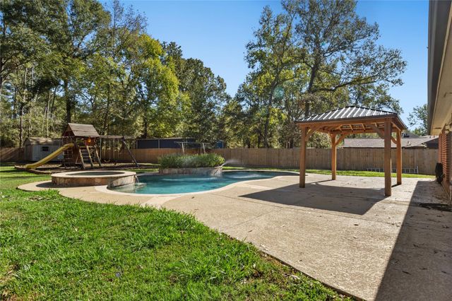 914 Parthenon Place, New Caney, TX 77357