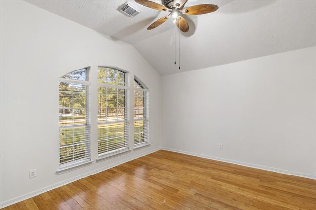 914 Parthenon Place, New Caney, TX 77357