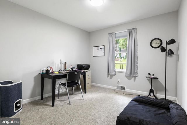 1846 CLOVER LN, York, PA 17403