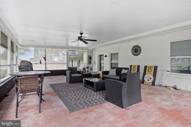 1846 CLOVER LN, York, PA 17403