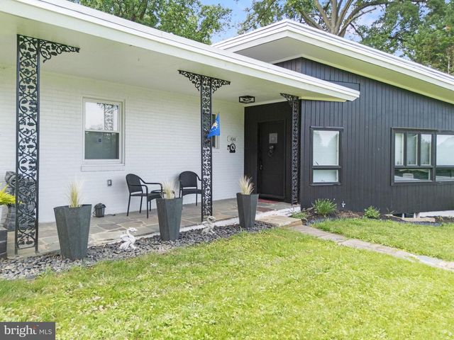 1846 CLOVER LN, York, PA 17403