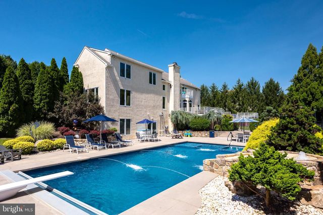 1015 S WISTERIA DR, Malvern, PA 19355