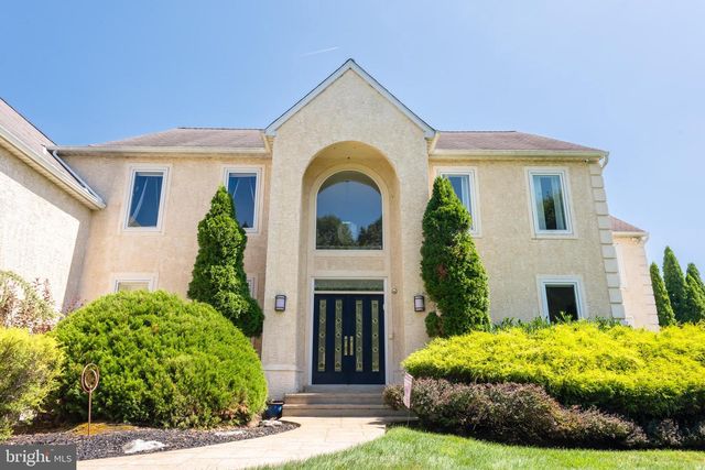 1015 S WISTERIA DR, Malvern, PA 19355