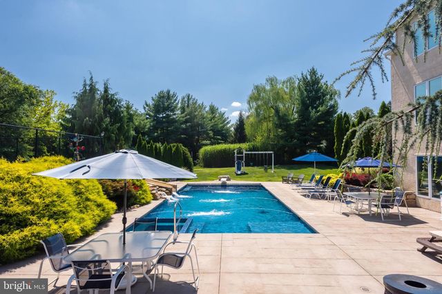 1015 S WISTERIA DR, Malvern, PA 19355