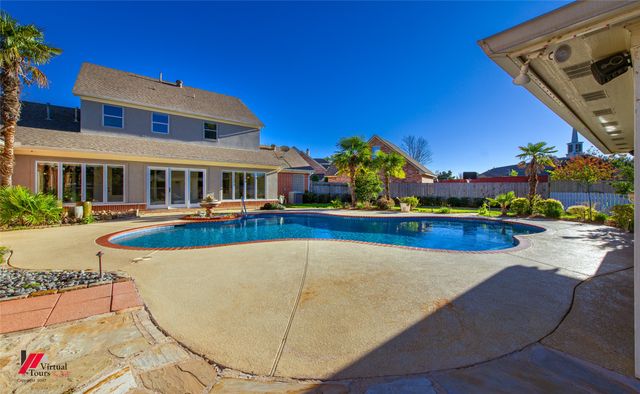 101 Woodvale Creek, Bossier City, LA 71111