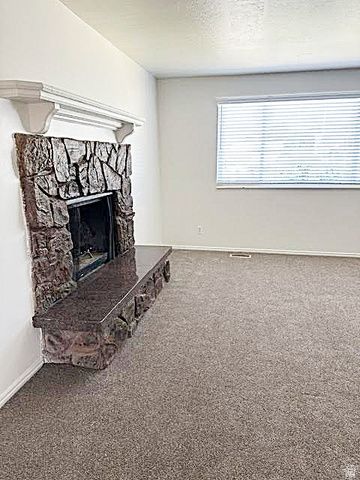 5503 S WESTSIDE CIR, Kearns, UT 84118