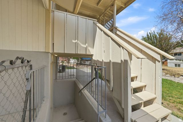 5503 S WESTSIDE CIR, Kearns, UT 84118