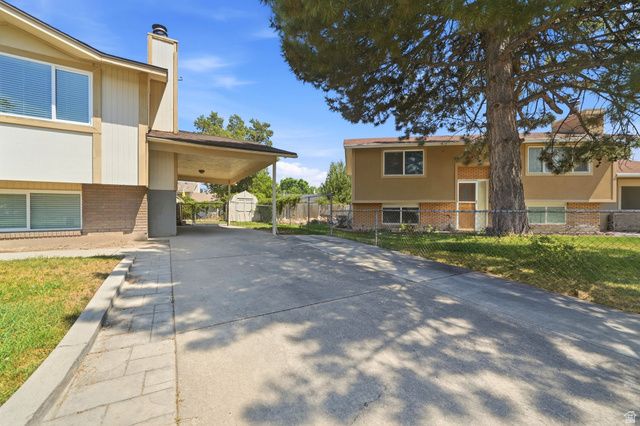 5503 S WESTSIDE CIR, Kearns, UT 84118